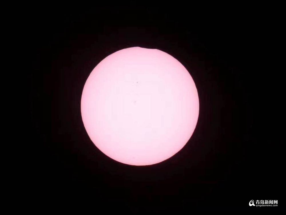 高清：青岛天文达人追日美国拍摄下日食全过程