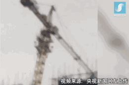 台风“天鸽”致广西暴雨：厢式货车随积水漂浮