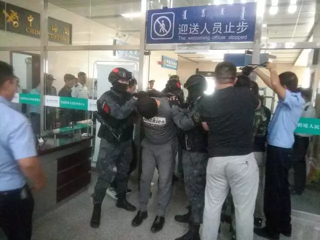 沈阳警方披露CS基地杀人案细节：拿手机被当叛徒处决