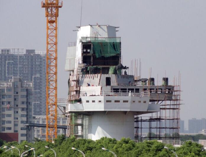 专家：中国第二艘航母开始研制 或采用核动力