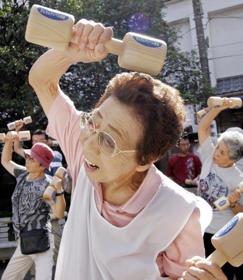 日本百岁老人超6.7万：最高117岁 大部分女性