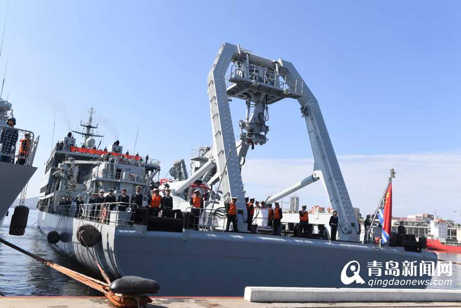 中国海军舰艇编队抵俄 双方将开展海陆联合演习