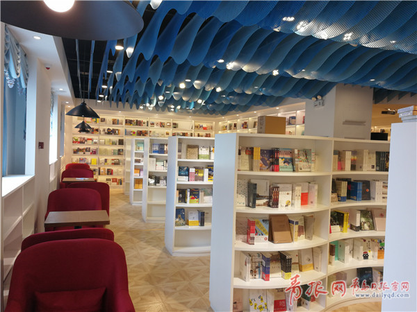 栈桥书店周六上线 国内首家旅游背包客主题书店