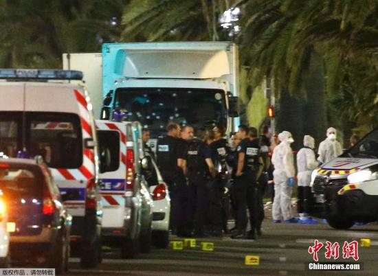 一男子在法国马赛持刀杀死两人 反恐部门介入