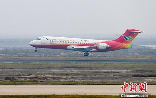 中国自主研发ARJ21飞机高(高)原航线试飞成功