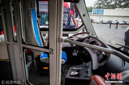 首个立体化组合式智能电动公交车充电站投运