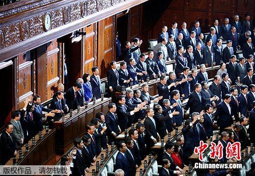 提前选举策略奏效 日本执政联盟众议院大选获胜
