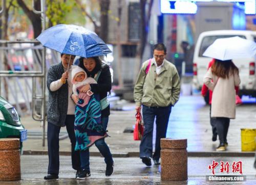 深秋时节冷空气频繁 多地迎下半年“最冷早晨”