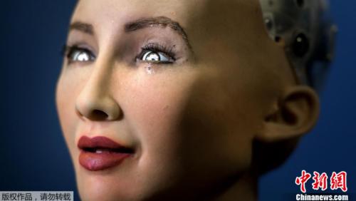 地球公民迎来新“物种”人类能否控制人工智能