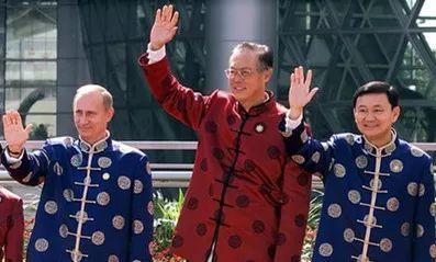 又秀"最炫民族风" 历年APEC领导人都穿啥(图)