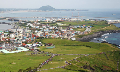 中韩关系转暖济州岛楼市现生机：3天3000人看房