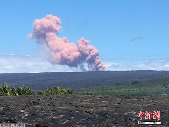 夏威夷数十年来最大威力强震引火山喷发 万人