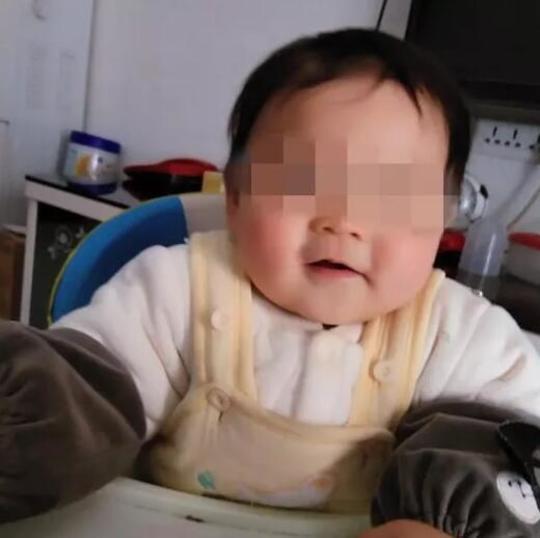 四川男子承认将1岁儿子扔下6楼摔死 已被警方