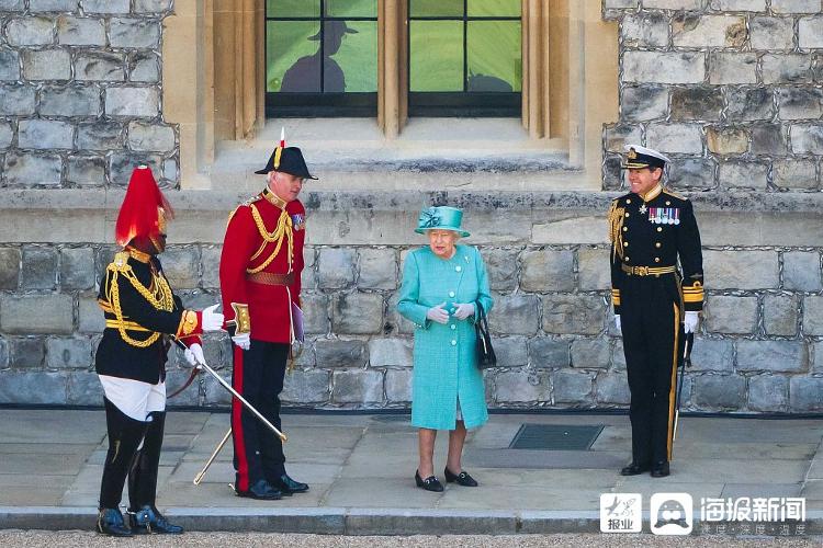 500年来头一回 英国皇家宫殿卫队遭遇裁员危机