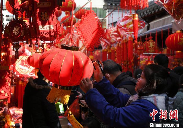 这个春节,我们"拼"着过