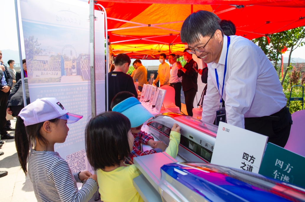 好看、好玩、好学!这个连续举办了20届的盛会 在青岛刮起“科技旋风”