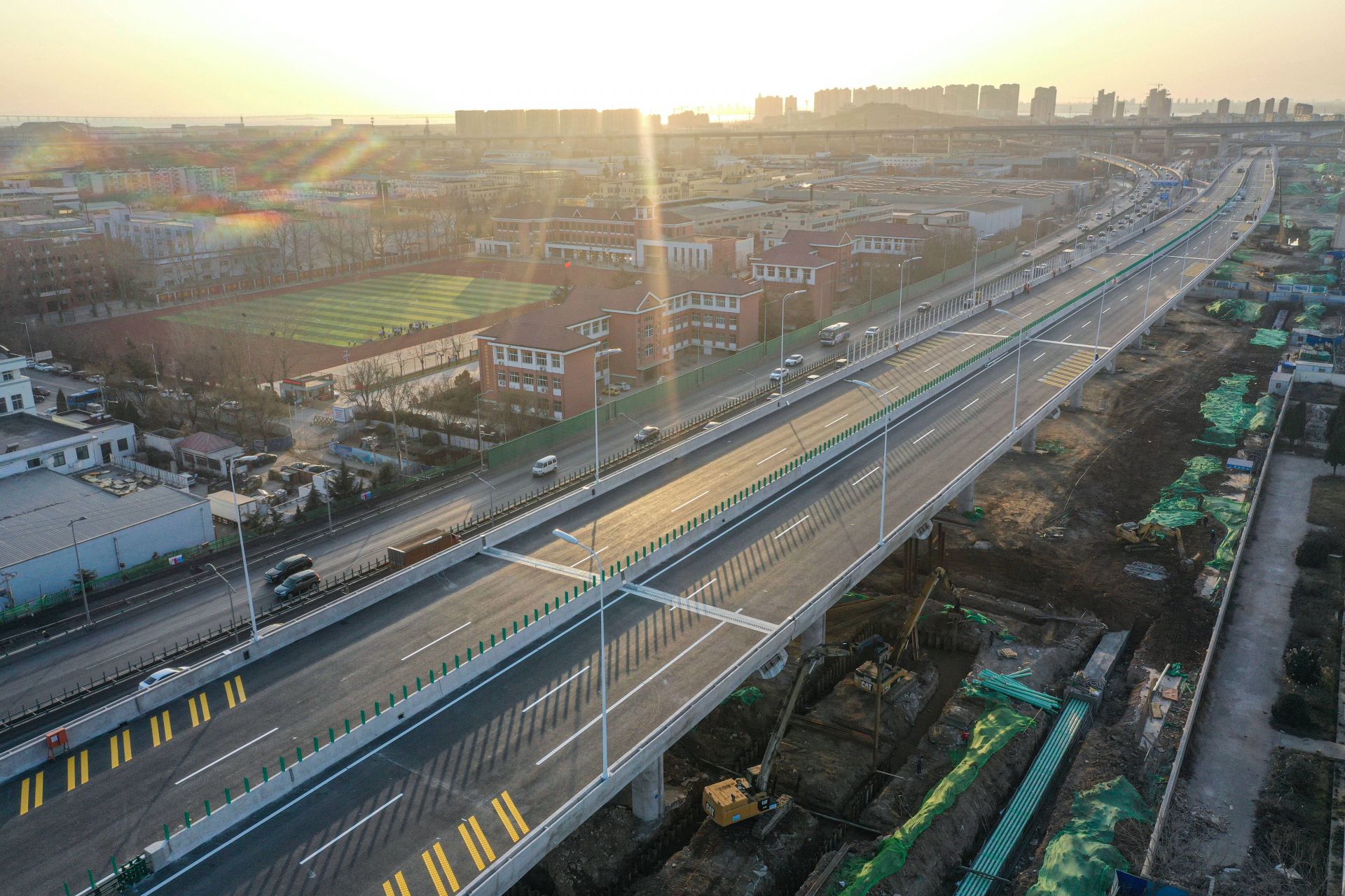 青岛：国际性综合交通枢纽建设提速