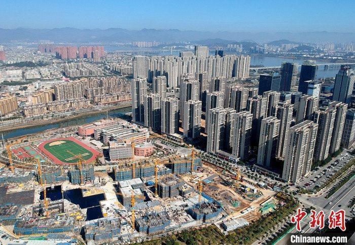 资料图：航拍一处新建住宅。 <a target='_blank' href='/'>中新社</a>记者吕明摄