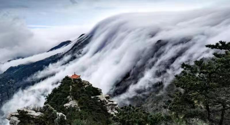 中国首批15个“天气气候景观观赏地”出炉 崂山巨峰云海入选