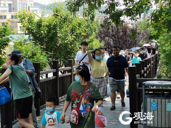 索道试运营首日，崂山景区仰口游览区游客“满了”