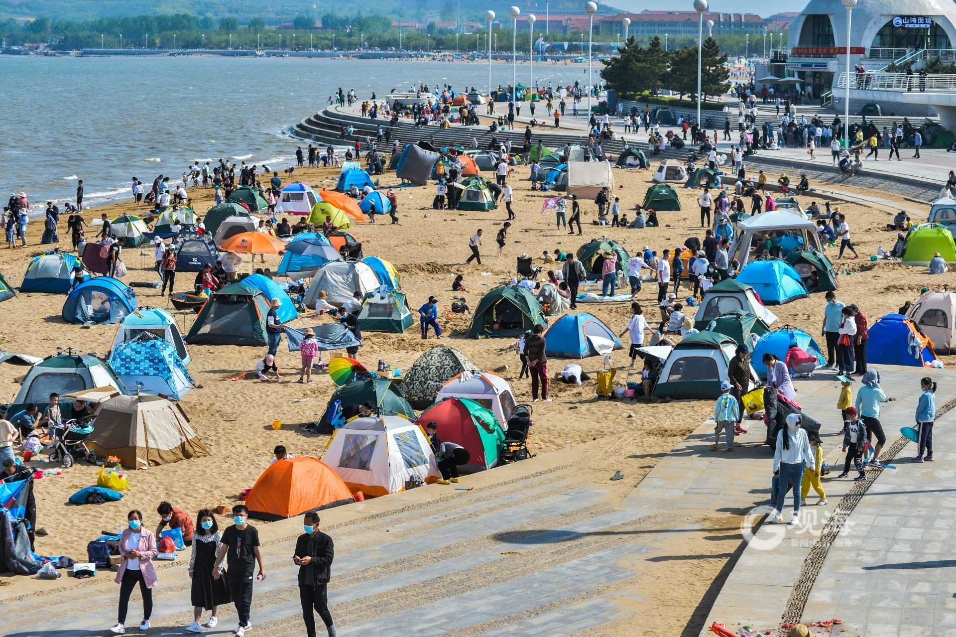 露营等新玩法不断，周边游等热度不减…“新体验”激活青岛旅游发展新动能