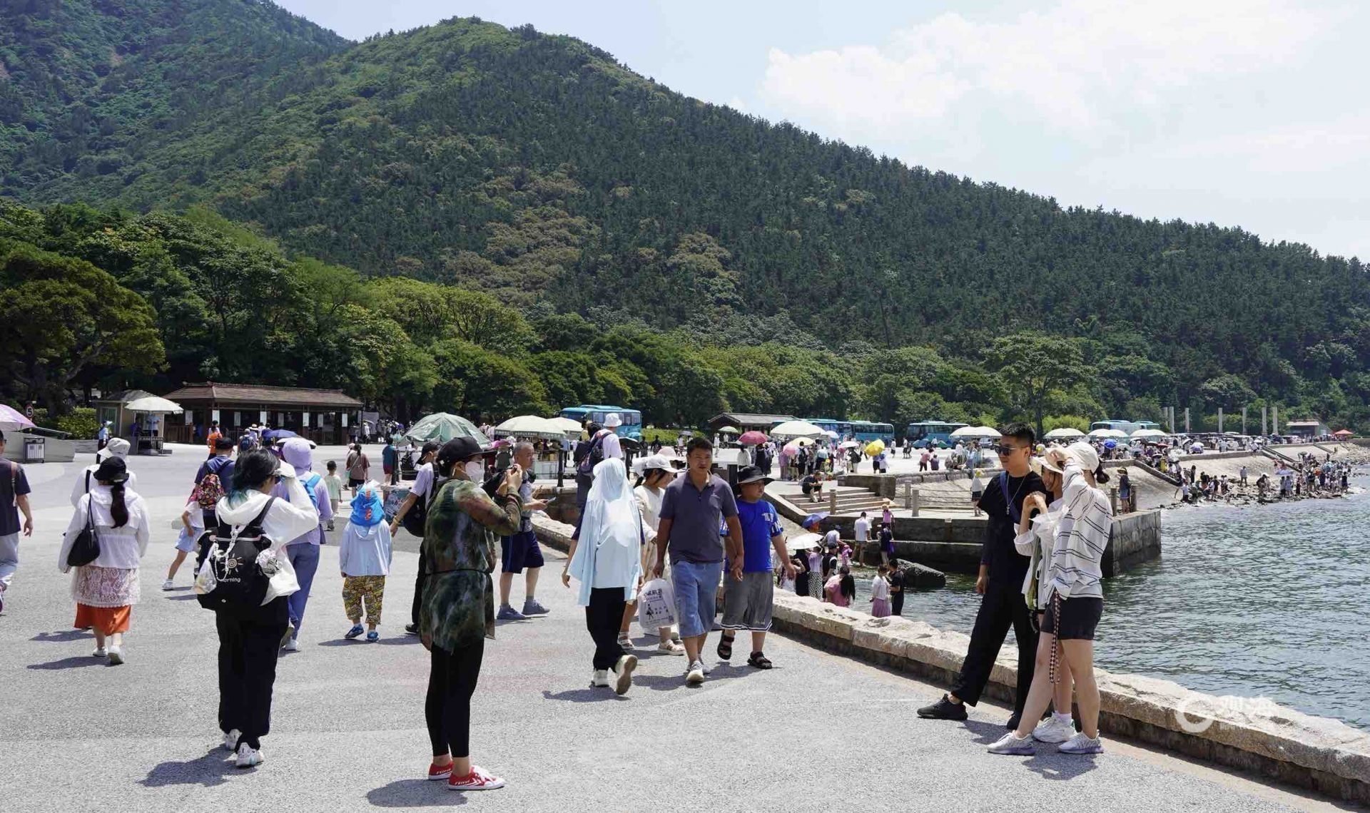 山海之间，清凉一夏 崂山风景区迎来暑期客流高峰