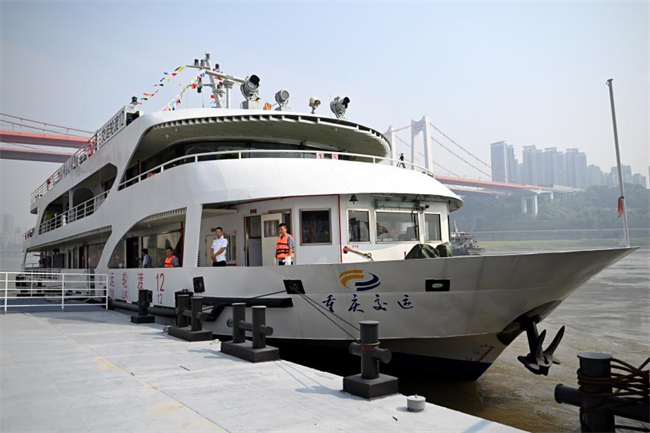 “半岛小渡”轮船停靠在九龙渡口。主办方供图