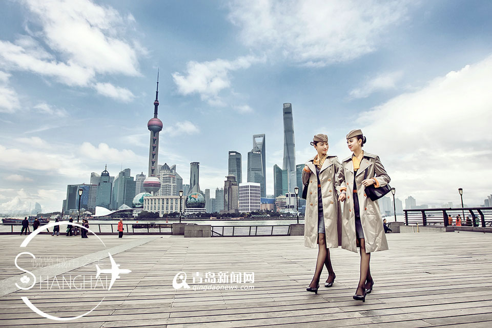 青航空姐推上海城市大片 尽显魔都风情