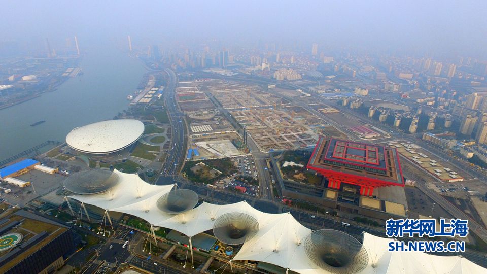 无人机航拍上海世博园区 见证"后世博"开发