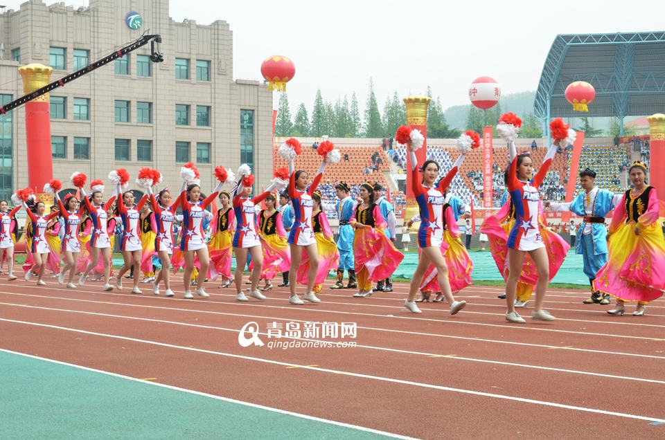 青岛中学生运动会开幕