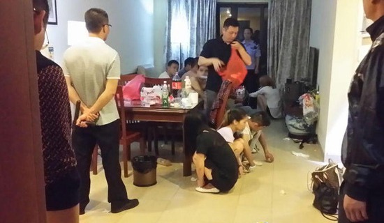 广东7男4女开房喝新毒品 多人裸身被抓(图)