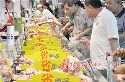 猪肉价格刷历史同期新高 五花肉17元一斤(图)