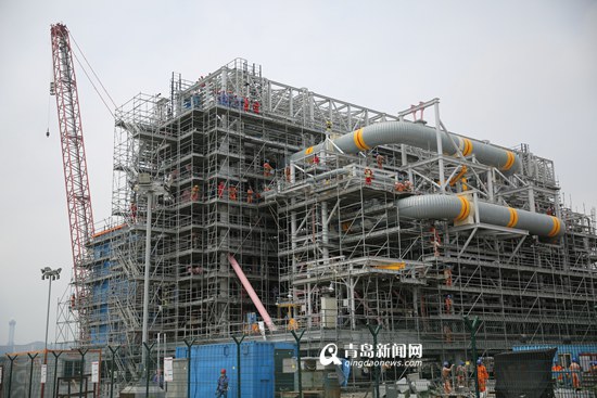 俄罗斯亚马尔液化天然气项目从青岛通关启运