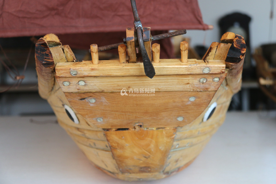 红岛渔民手工造古船模型：给多少钱都不卖(图)