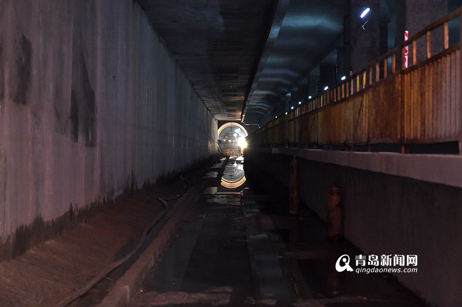 探地铁2号线车站 看香港路下20米是啥样