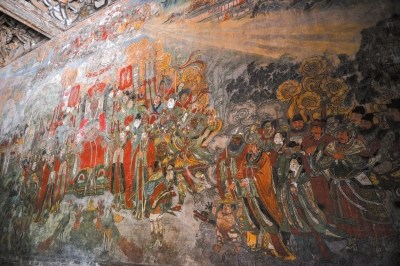 广胜寺下寺水神庙壁画，网红女壁画师的工作场地。
