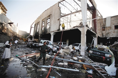 也门首都葬礼遭遇空袭 140多人遇难525人受伤