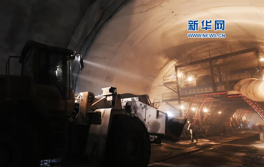 济青高铁进展：青阳隧道一项目提前贯通