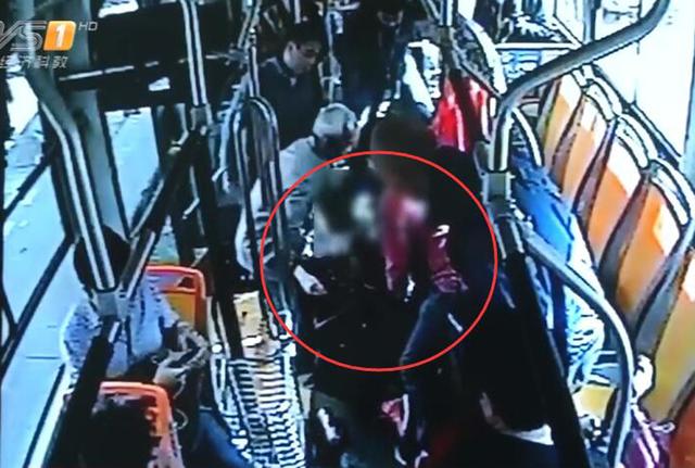 广州19岁少女公交车上倒地9天后被宣布脑死亡