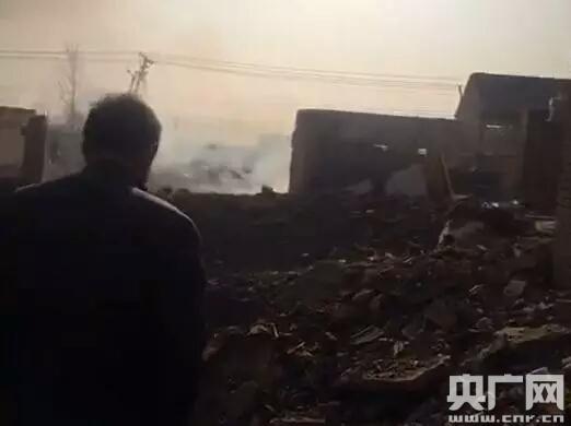河北唐山爆竹厂爆炸致2死6伤 一条街震塌好几家