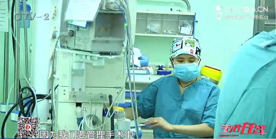 医院麻醉师怀孕37周 仍带着宝宝守护生命(图) 医院麻醉师怀孕37周 仍带着宝宝守护生命(图)