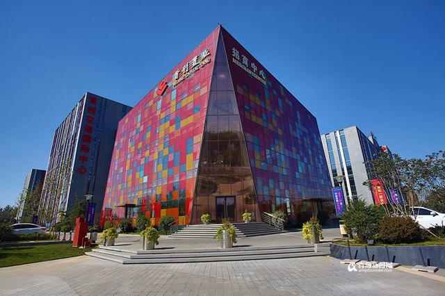 城阳:发展四大产业 全力推进三中心一基地建设 城阳:发展四大产业 全力推进三中心一基地建设
