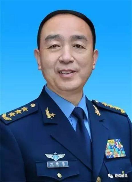 就是空军原政治委员田修思和国防大学原校长王喜斌二人,均为上将军衔