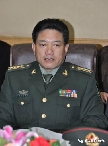 军队人大代表、青海省军区副司令员昂旺索南（资料图）