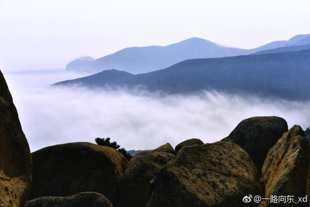海上名山第一，云雾缭绕，这里是青岛崂山，怎一个美字了得。