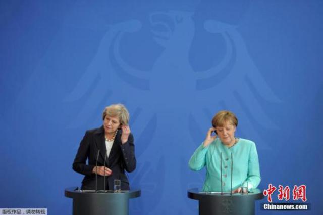 当地时间2016年7月20日,德国柏林,英国首相特