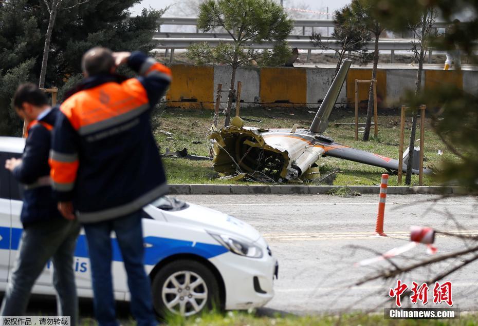     土耳其伊斯坦布尔一直升机坠毁 5人身亡