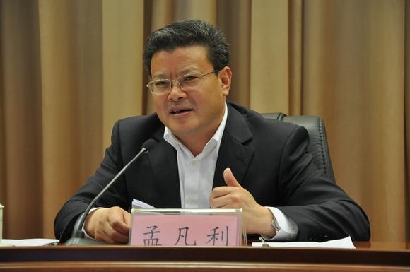 孟凡利被任命为青岛市人民政府副市长,代理市长