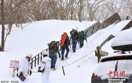 日本雪崩目击者:当时积雪深厚 系带队老师疏忽
