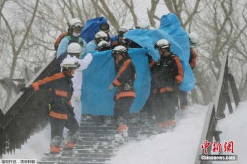 日本雪崩目击者:当时积雪深厚 系带队老师疏忽